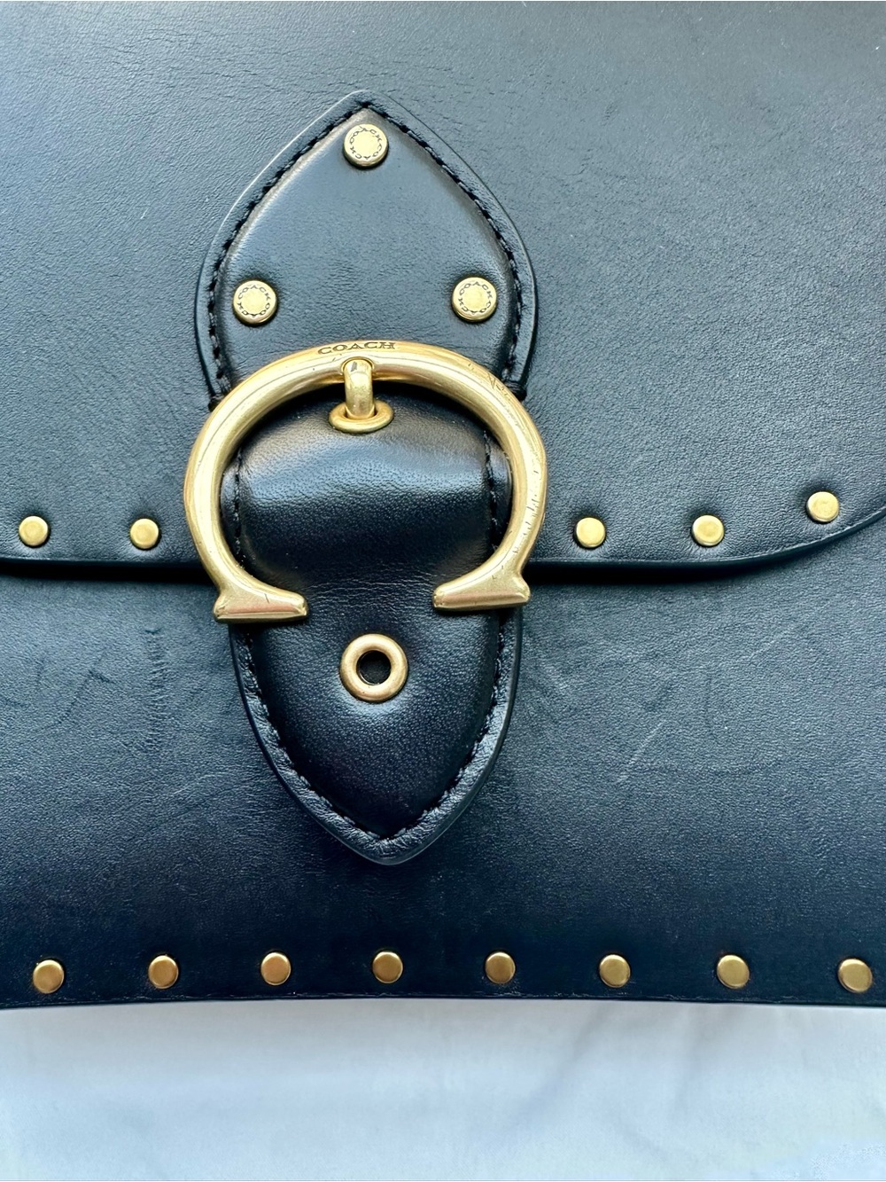 Coach Beat Shoulder Bag 18 - Picture 6 of 7